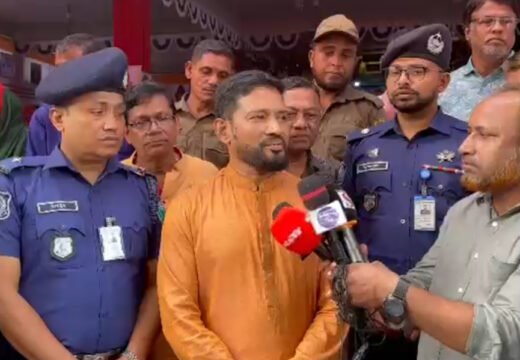 মানুষ আনন্দ-উৎসবের সঙ্গে   দুর্গোৎসব উপভোগ করছে :   মৌলভীবাজার পুলিশ সুপার 