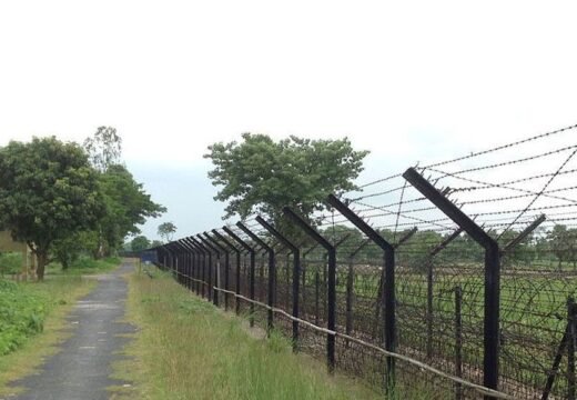 বড়লেখা সীমান্তে ৭ ভারতীয় নাগরিক আটক
