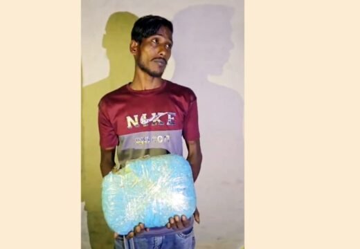 বড়লেখায় এক কেজি গাঁজাসহ গ্রেপ্তার ১