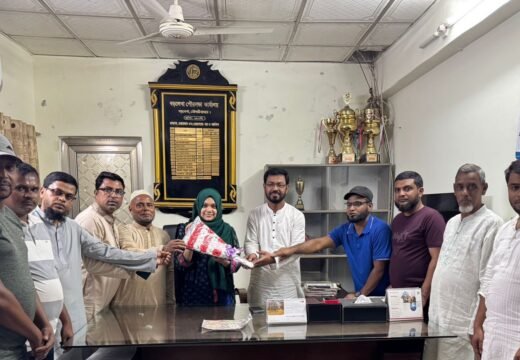 বড়লেখা পৌর প্রশাসকের সাথে হাজীগঞ্জ বাজার ব্যবসায়ী সমিতির নেতৃবৃন্দের মতবিনিময়