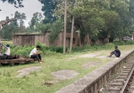 সিলেট-আখাউড়া রেলপথ : এক যুগ ধরে ট্রেন থামে না, ভুতুড়ে বাড়িতে পরিণত ৭ স্টেশন